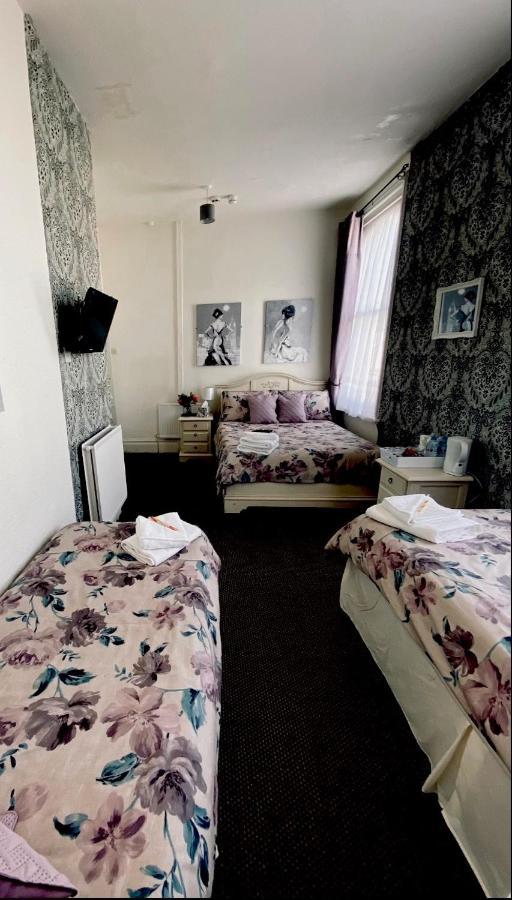 Hotel Shiray